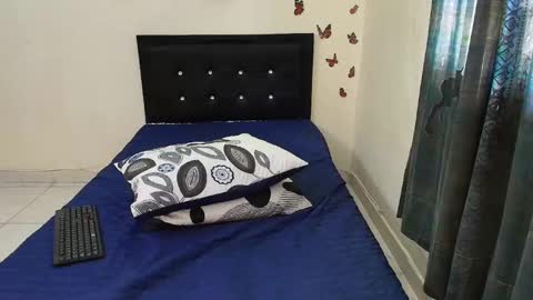 Snapshot of _victoriia_971 chatting on 02.20.25 _victoriia_971 online show from 02.20.25