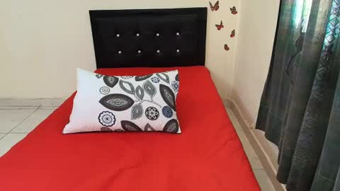 Snapshot of _victoriia_971 chatting on 02.25.25 _victoriia_971 online show from 02.25.25