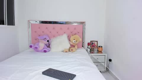 Violeta online show from 02.25.25