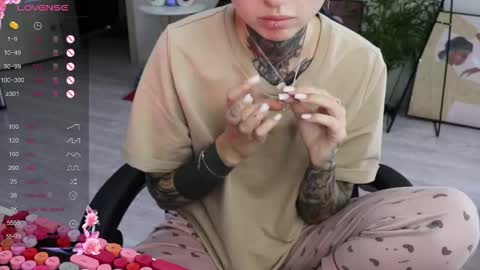 Alis online show from 09.20.25