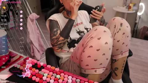 Alis online show from 10.19.25