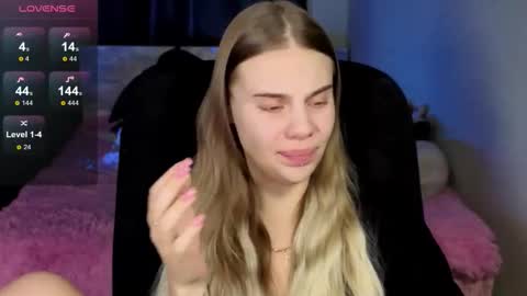 Vera online show from 10.21.25