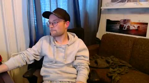 Snapshot of _whoisthatguy_ chatting on 05.15.26 _whoisthatguy_ online show from 05.15.26