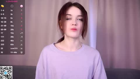 Snapshot of _wicked_game chatting on 09.17.25 Anna online show from 09.17.25