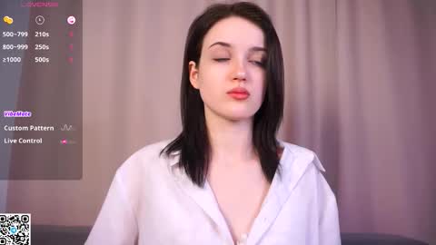 Snapshot of _wicked_game chatting on 09.20.25 Anna online show from 09.20.25