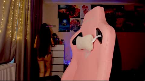 Enni online show from 12.21.24