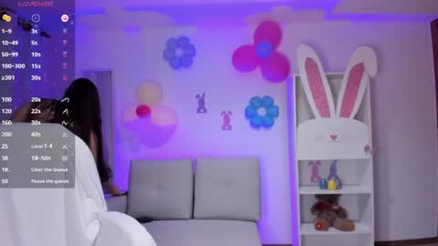 Luisa  online show from 04.16.26