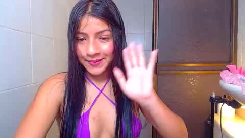 Snapshot of _xxxlittlegirl chatting on 02.26.25 ZARA online show from 02.26.25