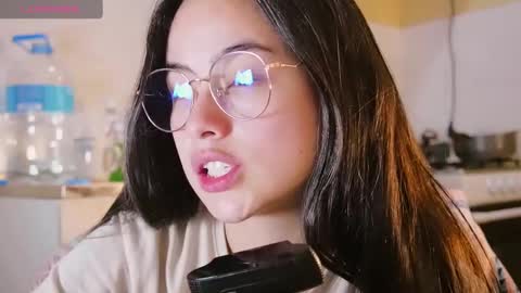 Snapshot of _your_little_nut chatting on 01.02.25 Macca and Ana online show from 01.02.25