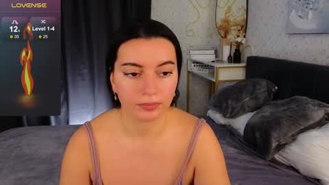 Snapshot of _your_sweetdream chatting on 12.30.24 Jasmine online show from 12.30.24