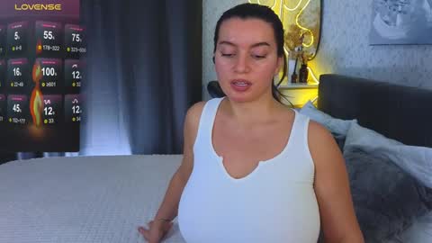 Snapshot of _your_sweetdream chatting on 02.06.25 Jasmine online show from 02.06.25