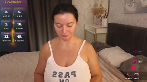 Snapshot of _your_sweetdream chatting on 09.14.25 Jasmine online show from 09.14.25