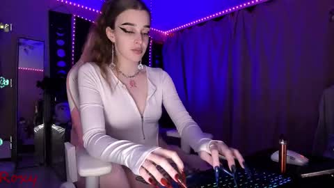 Roxy online show from 01.10.26