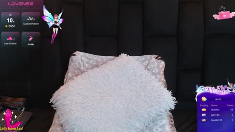 Yuyi online show from 01.09.25