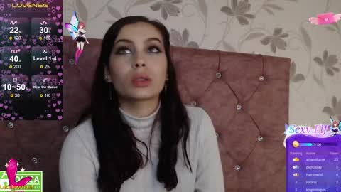 Yuyi online show from 01.28.25