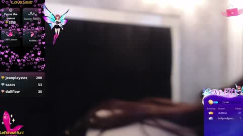 Yuyi online show from 02.08.25