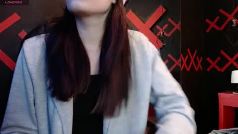 Yuyi online show from 03.09.25