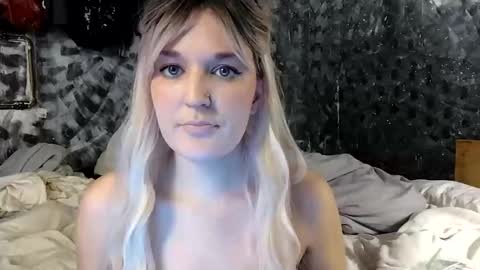 Bree Anna online show from 01.12.25