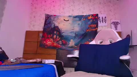 Aisha online show from 10.13.25