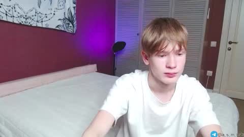 Snapshot of a_s_m_ chatting on 09.11.25 Kris Michael online show from 09.11.25