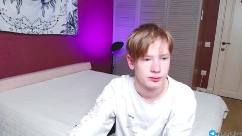 Snapshot of a_s_m_ chatting on 09.18.25 Kris Michael online show from 09.18.25