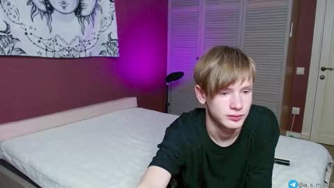 Snapshot of a_s_m_ chatting on 09.19.25 Kris Michael online show from 09.19.25