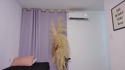 Axel online show from 10.26.25