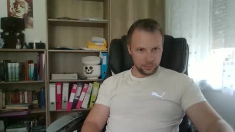 Long distance cumshot online show from 05.19.26