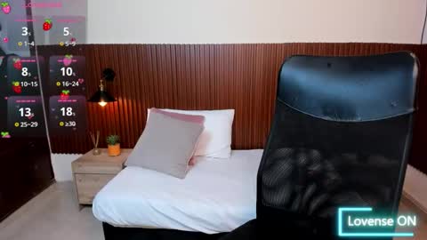 Abby Lee  online show from 09.28.25