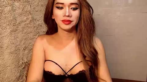 Snapshot of aaliyah04 chatting on 10.23.25 BERLAT online show from 10.23.25