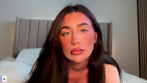 Aaliyah online show from 02.17.26