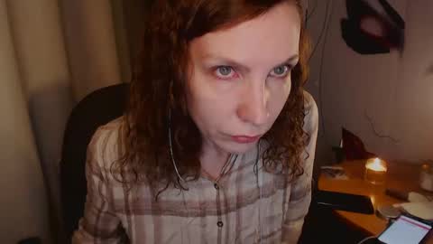 Snapshot of aamazingjoi chatting on 12.25.24 Katie online show from 12.25.24