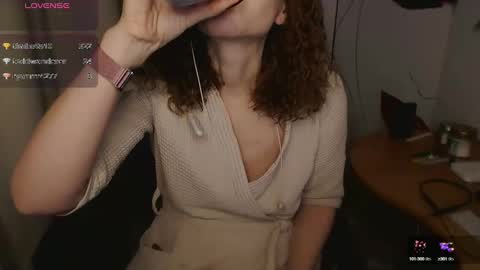 Snapshot of aamazingjoi chatting on 01.01.25 Katie online show from 01.01.25