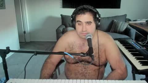 Snapshot of aaroleplayer chatting on 10.26.25 Aaron online show from 10.26.25