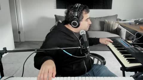 Snapshot of aaroleplayer chatting on 11.01.25 Aaron online show from 11.01.25