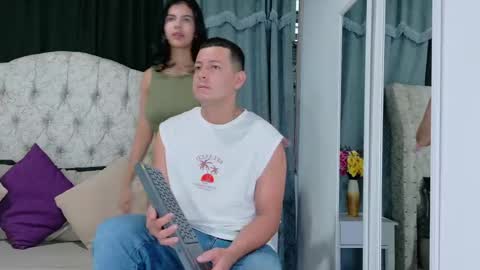 Snapshot of aaron_and_samanta chatting on 12.12.24 Aaron Samanta online show from 12.12.24