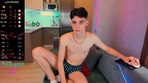 Aaron Bang online show from 12.14.25