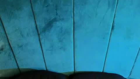 Snapshot of aaron_eze chatting on 10.24.25 Aaron Ezequiel online show from 10.24.25