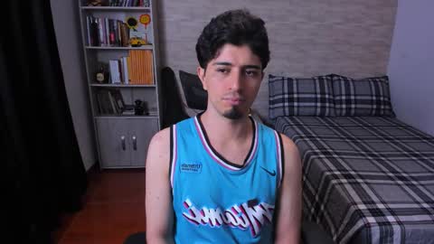 Aaron online show from 12.20.25