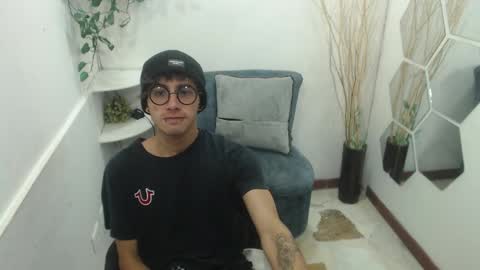 Aaron online show from 02.11.26