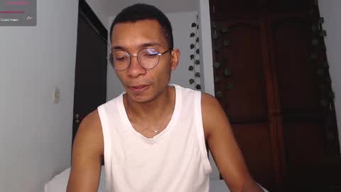 Heyy my name is Aaron online show from 01.04.25