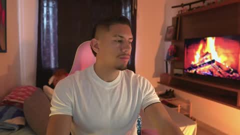 AARON  online show from 05.11.26