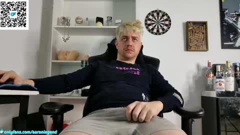 Aaron  online show from 04.10.26