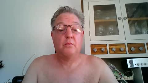 Snapshot of aaronmills55 chatting on 05.25.26 Aaron online show from 05.25.26