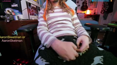 Aaron Skeetman online show from 01.12.25