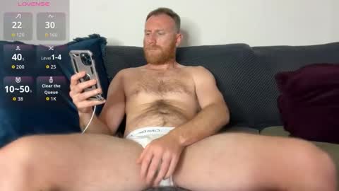 Snapshot of aaronstone_ chatting on 09.11.25 Scrufffypup online show from 09.11.25