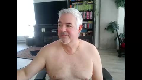 Snapshot of aarosteev chatting on 02.10.26 Jason online show from 02.10.26