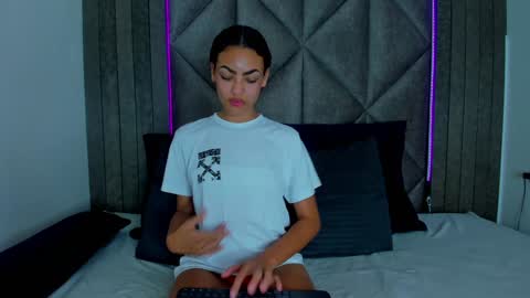   AASHLEY  online show from 01.21.25