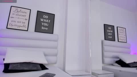 abbey_walker online show from 03.30.26