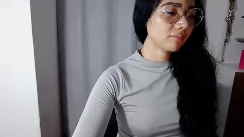 Snapshot of abbi_mooncb chatting on 09.12.25 Abbi mooncb online show from 09.12.25